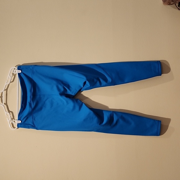 Old Navy, size XL, blue active leggings - Picture 2 of 8